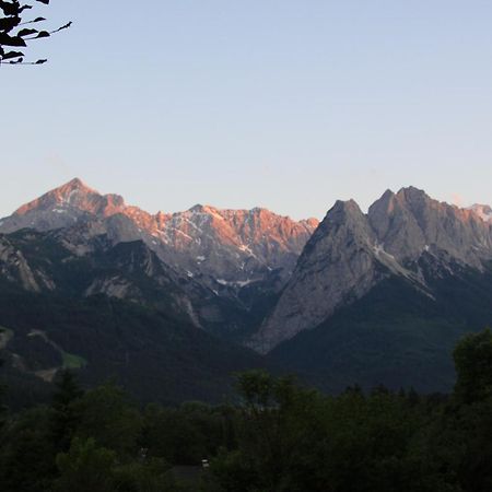 Ferienwohnung Almhuettenweg Dreitorspitze Garmisch-Partenkirchen Ngoại thất bức ảnh