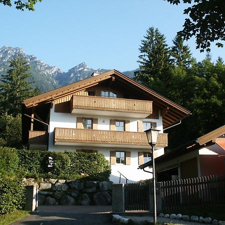 Ferienwohnung Almhuettenweg Dreitorspitze Garmisch-Partenkirchen Ngoại thất bức ảnh