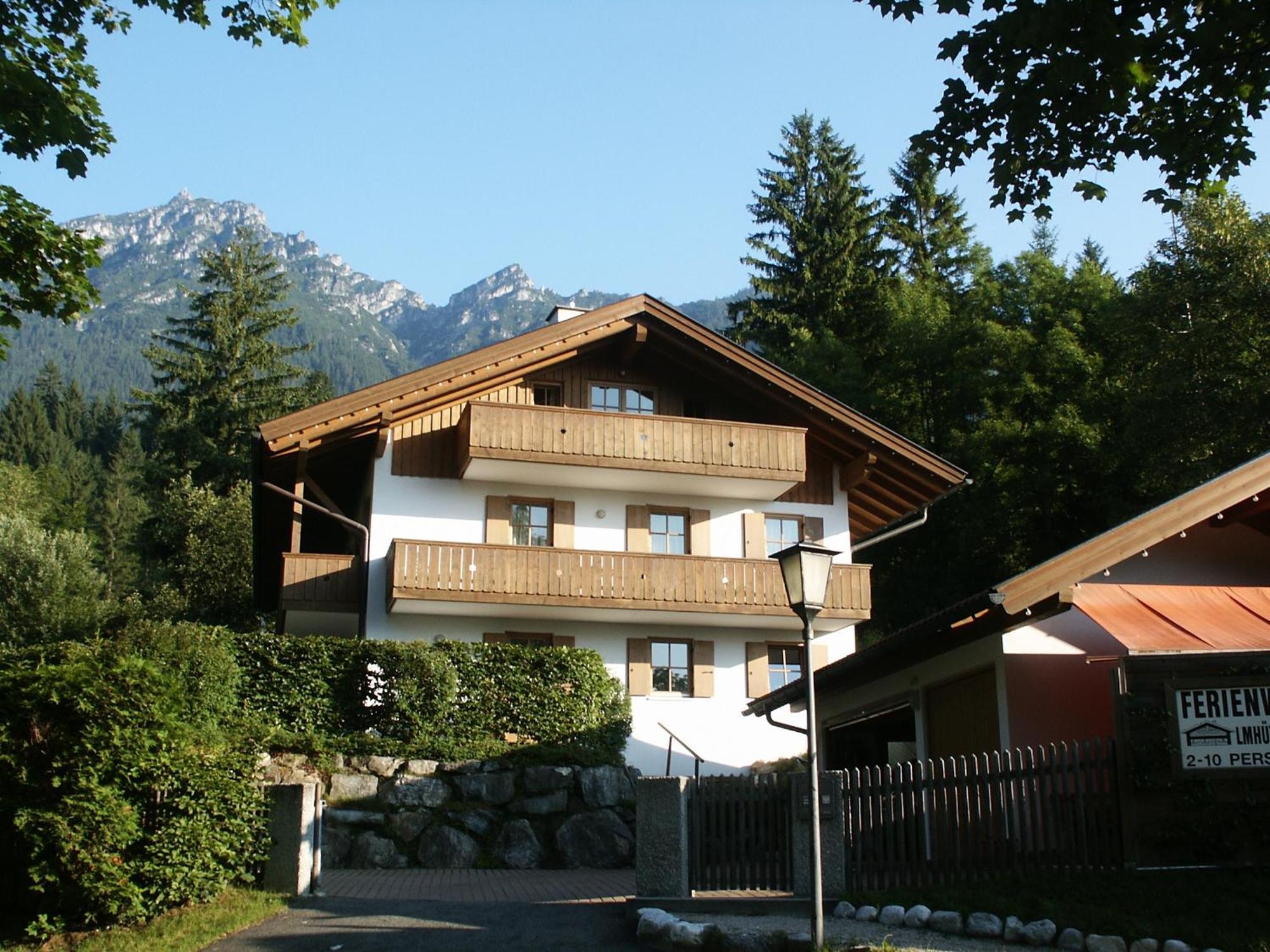 Ferienwohnung Almhuettenweg Dreitorspitze Garmisch-Partenkirchen Ngoại thất bức ảnh